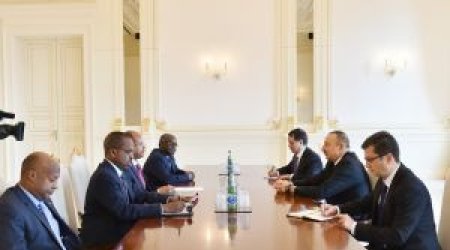 Prezident İlham Əliyev Cibutinin xarici işlər və beynəlxalq əməkdaşlıq nazirini qəbul edib