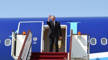 Prezident vətənə qayıdır