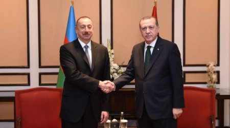  İlham Əliyev  Ərdoğanla görüşüb