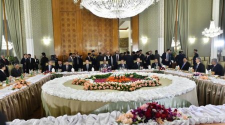 İlham Əliyev  şam yeməyində