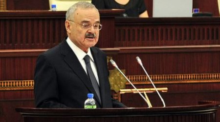 Baş nazir aprel döyüşlərindən danışdı