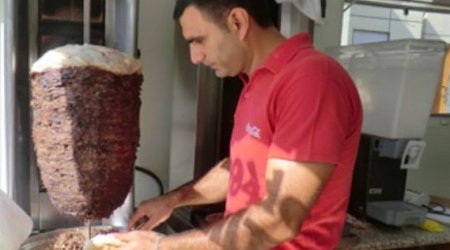 Bakıda satılan bir manatlıq dönərlərlə bağlı açıqlama