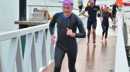 “Azəravtoyol”un 74 yaşlı əməkdaşı Əbu-Dabidə çempion oldu