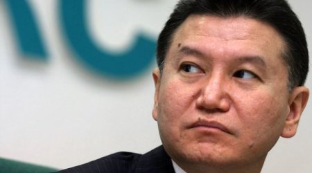 Илюмжинов сохранил пост президента ФИДЕ