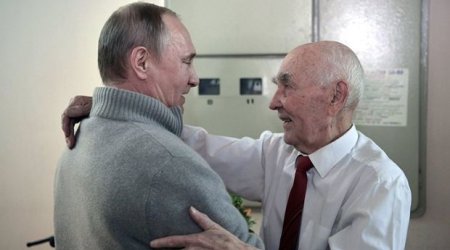 Putin sabiq rəisini təəccübləndirdi – FOTOLAR