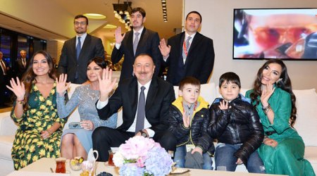 İlham Əliyev və ailəsinin açılış mərasimindən - Fotoları