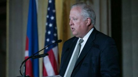 ABŞ dövlət katibinin müavini: 