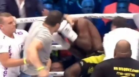 Ermənilər kikboksçuya rinqdə hücum etdilər – VİDEO