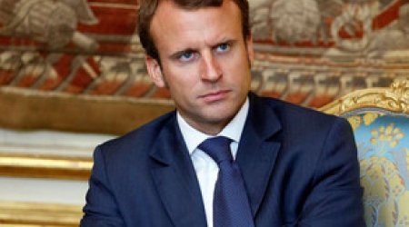 Fransa prezidenti Donald Trampın siyasətini dünya üçün narahatlıq mənbəyi adlandırıb