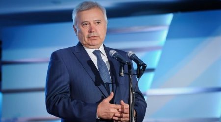 Azərbaycanlı milyarder son illərin ən böyük razılaşmasına imza atdı