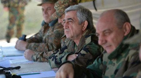 Sarkisyan Rusiydan aldığı silahlardan danışıb