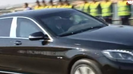 İlham Əliyev yeni yolda maşın sürdü - VİDEO