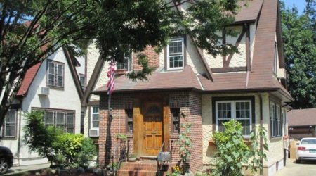 Trampın uşaqlıq illəri keçən ev kirayəyə verilir – FOTO