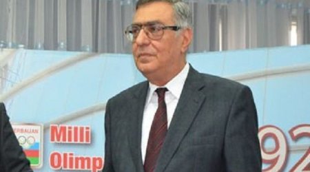 Рамиль Гулиев не может вернуться в Азербайджан