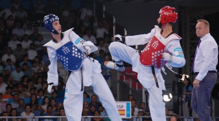 Taekvandoçumuz erməni rəqibini məğlub etdi