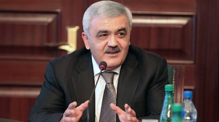 Rövnəq Abdullayevdən 