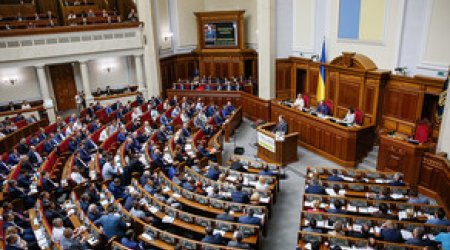Ukrayna parlamentində Donbasın reinteqrasiyası ilə bağlı sənəd qəbul olunub