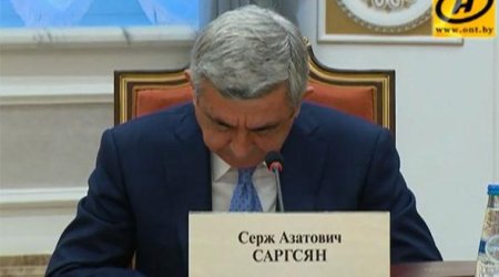 Sarkisyan prezidentlərin görüşündə yatdı - VİDEO