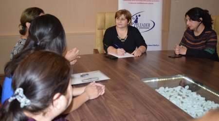 Saatlıda qadınların sosial-psixoloji problemləri müzakirə edilib