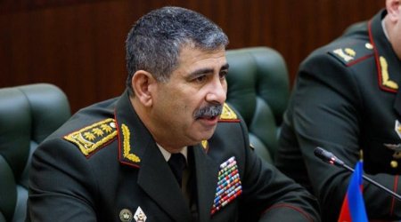 Zakir Həsənov Sarkisyanın köməkçisinə YERİNİ GÖSTƏRDİ - FOTO