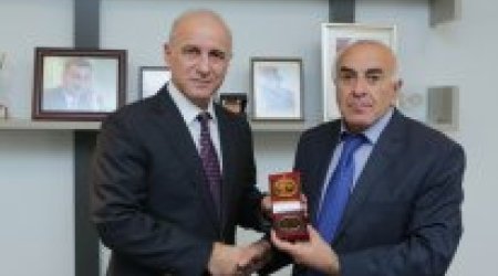 Azercell-in prezidenti qızıl medalla təltif olundu