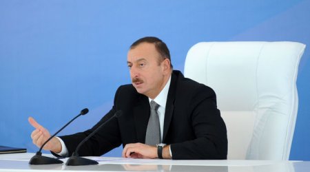 İlham Əliyev və Rumen Radev bəyanatlarla çıxış ediblər