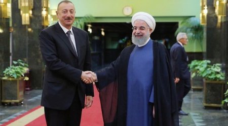 Azərbaycan və İran prezidentləri görüşdü