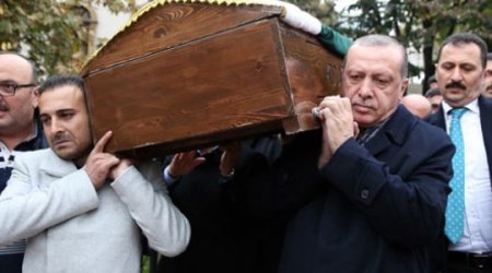 Ərdoğana ağır itki üz verdi