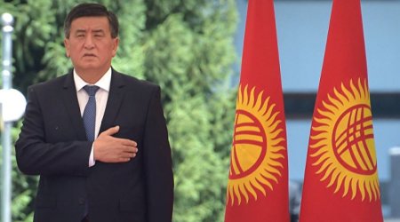 Qırğızıstanın yeni prezidenti and içdi