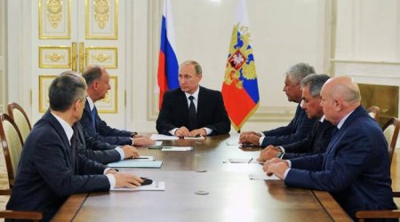 Putin Təhlükəsizlik Şurasını topladı