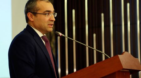 Yeni nazir kollektivə təqdim olundu