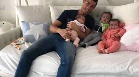 Ronaldonun körpələri ilə yeni fotosu