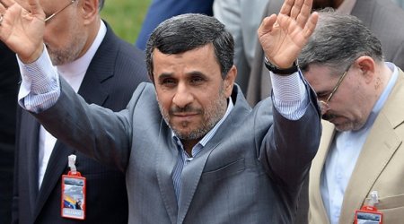 Mahmud Əhmədinejat həbs edilməyib - Vəkilindən açıqlama