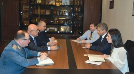 Aydın Əliyev vitse-prezidentlə görüşdü