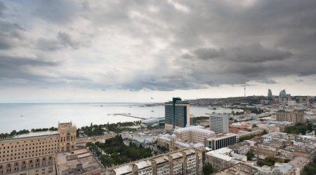 Baku awaits foggy weather