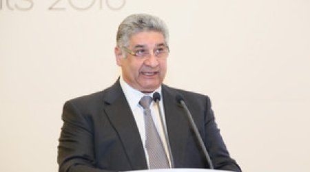Азербайджан открыл двери для тысяч туристов
