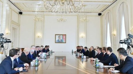 İlham Əliyev alman nümayəndə heyəti ilə görüşdü