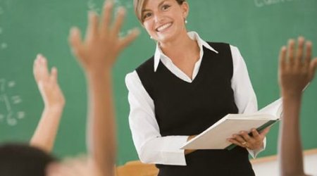 Prezidentin sərəncamı neçə min təhsil işçisinə şamil edilir?