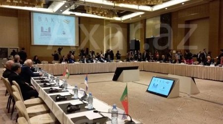 20 ölkənin parlamentariləri Bakıda