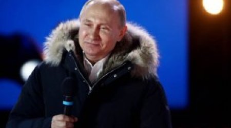 Vladimir Putin seçkilərdə qalib gəldiyini etiraf edi