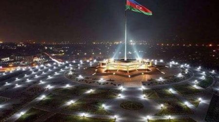 20 aydır dəyişdirilə bilməyən Bayraq