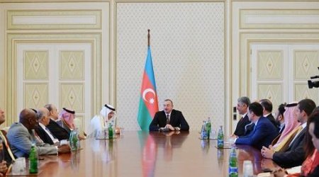 İlham Əliyev nazirlərlə görüşdü 