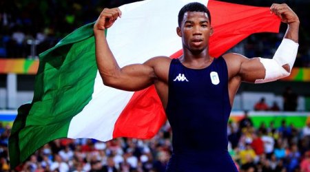 Dünya çempionuna Bakıda “Formula-1” bileti hədiyyə olundu