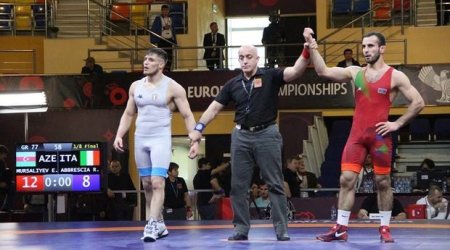Трое азербайджанских борцов продолжают борьбу за чемпионство