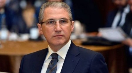 Yeni nazir bu vəzifəsindən getdi