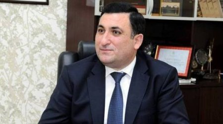 Rektor universitetdəki maxinasiyaların üstünü açdı