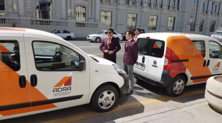 Dövlət Reklam Agentliyi yeni avtomobillər alıb