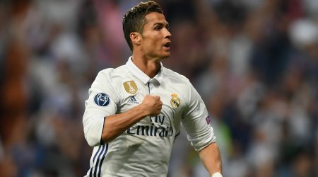 Ronaldo futboldan gedir?