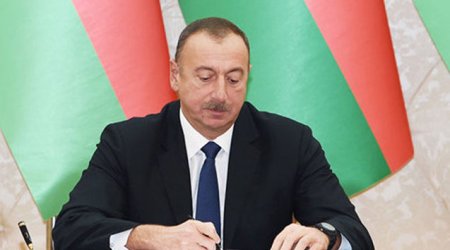 Prezident əfv imzaladı