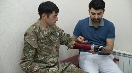 Mehriban Əliyeva Qarabağ əlillərini protezlə təmin etdi